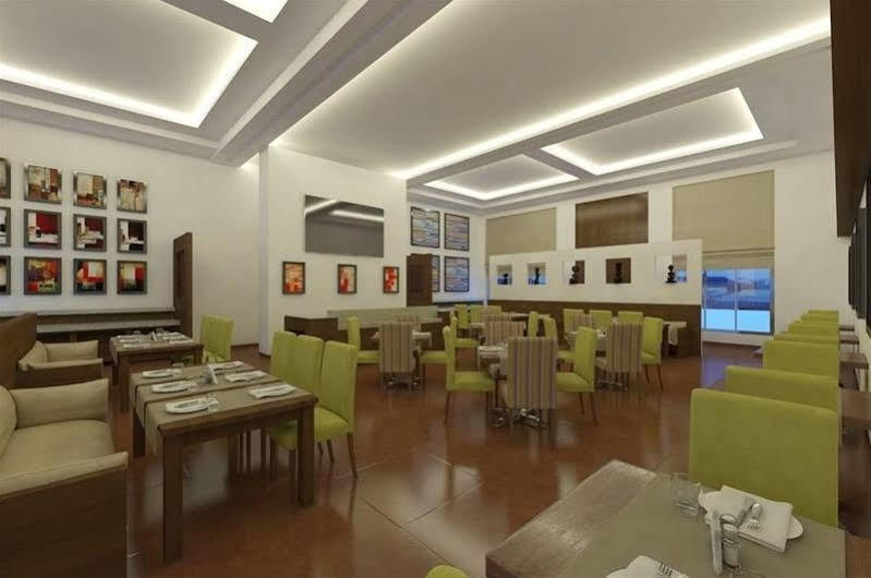 Regenta Central Hestia Dahej Buitenkant foto